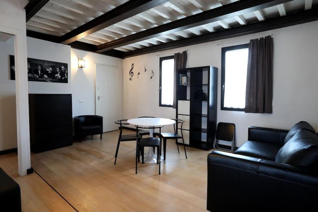Апартаменты Loft Santa Chiara - Affitti Brevi Italia Лукка Экстерьер фото